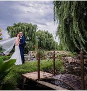 Couple shoot Riverfront