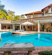 pool view to main villa house