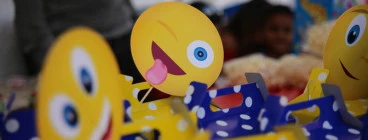 emoticon themed party boxes